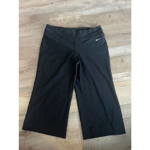 Nike Black Athletic Capree’s Size M